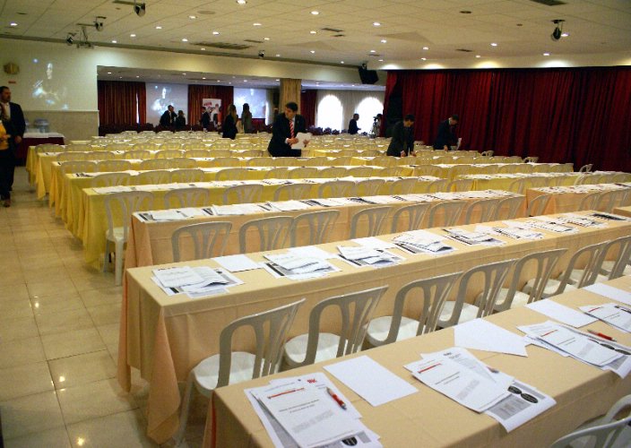 Photo of P2 Windows Meeting Room