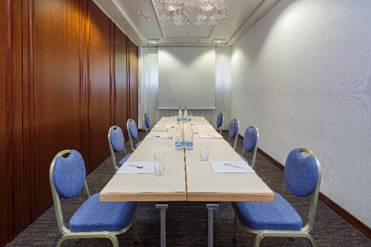 Photo of Salon L