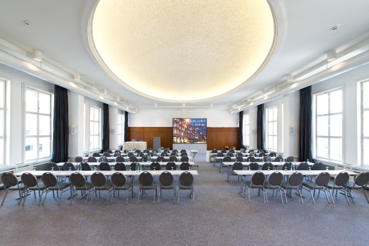 Photo of hall Senator