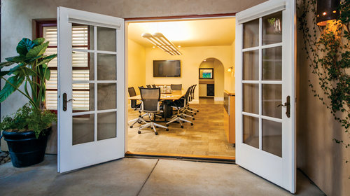 Photo of Wine & Roses Boardroom