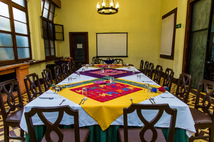 Photo of Salon Maya