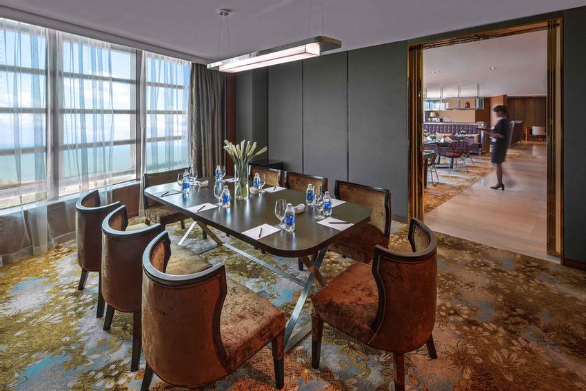 Photo 3 of Executive Lounge meeting room