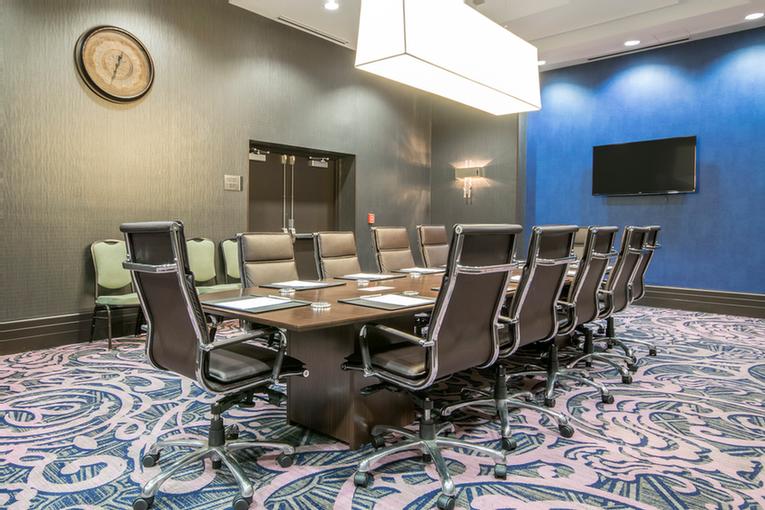 Photo of Lincoln Boardroom