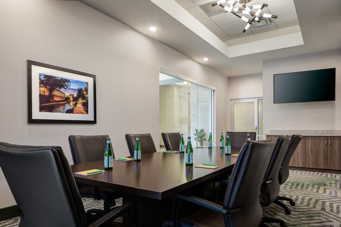 Photo of Boardroom