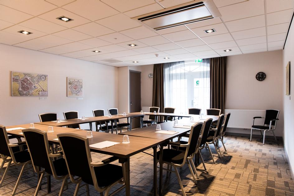 Photo of Accommodates up to: 40