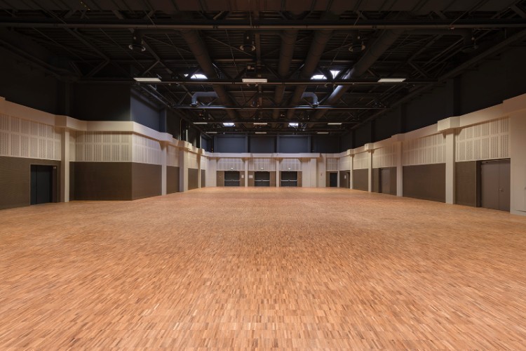 Photo of Hall Europe