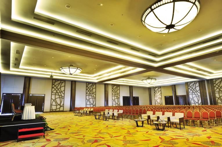 Photo of DISCOVERY CONVENTION CENTER