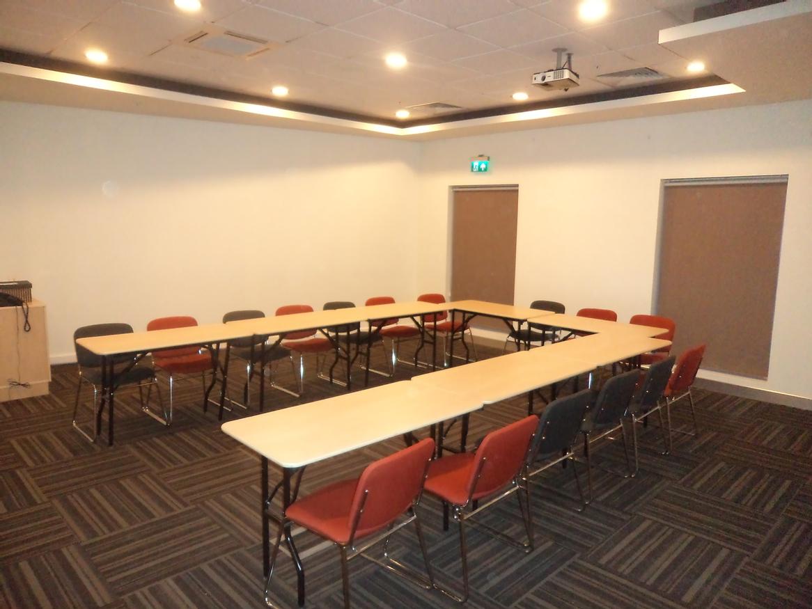 Photo of Alsancak Toplanti Salonu