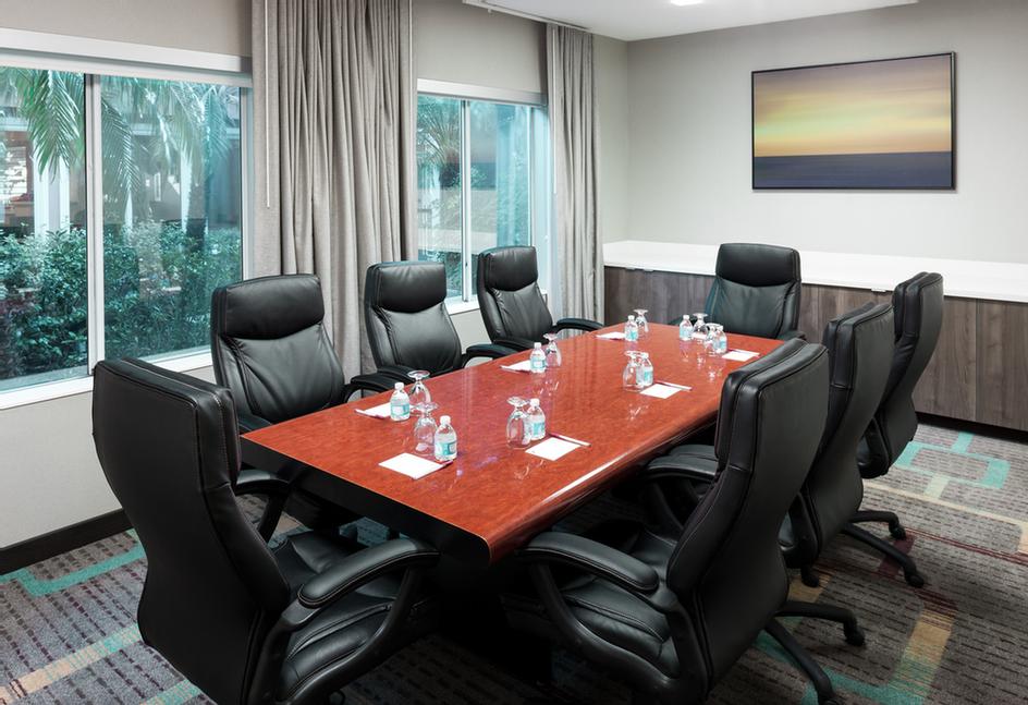 Photo of Boardroom