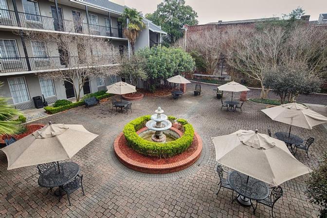 Photo of Large Courtyard