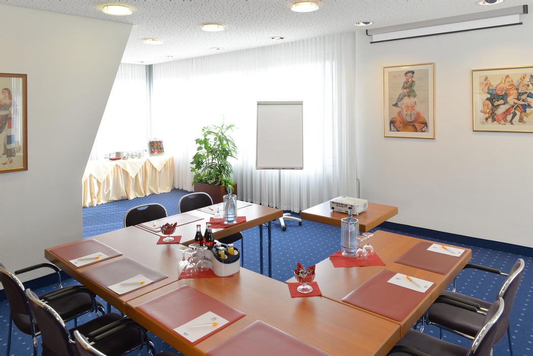Photo of Salon 2