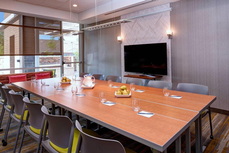 Photo of Meeting Space