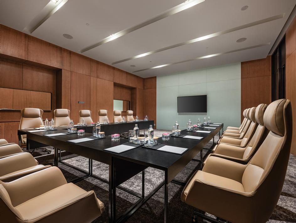 Photo of THINK MEETING ROOM