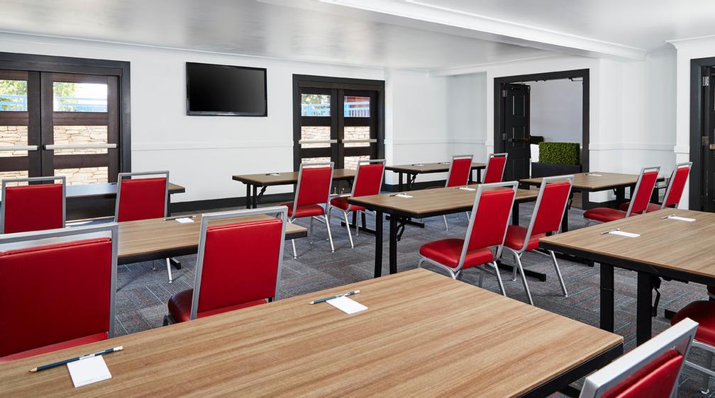 Photo of Tactic Meeting Room