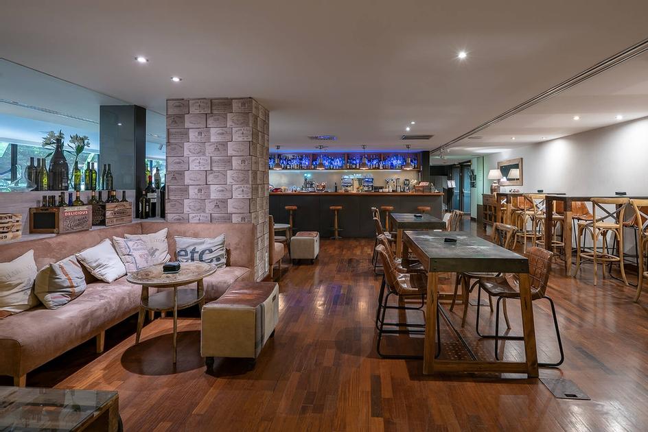 Photo of BAR