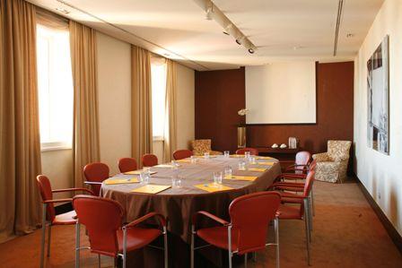Photo of Meeting Room O Poeta