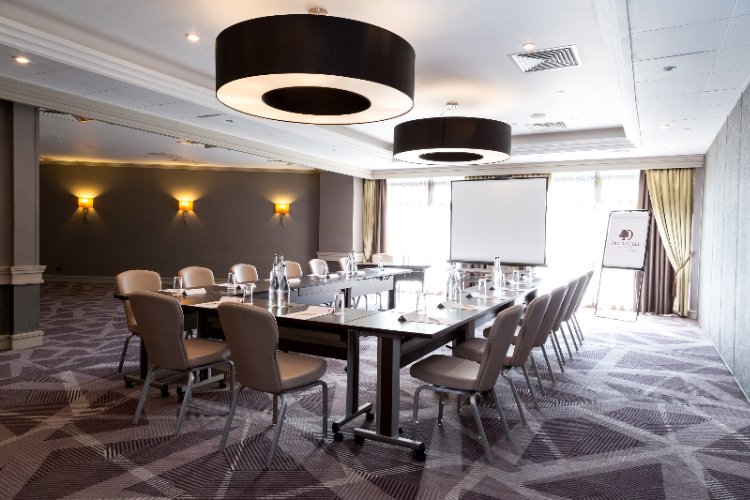 Photo of Byron Suite 