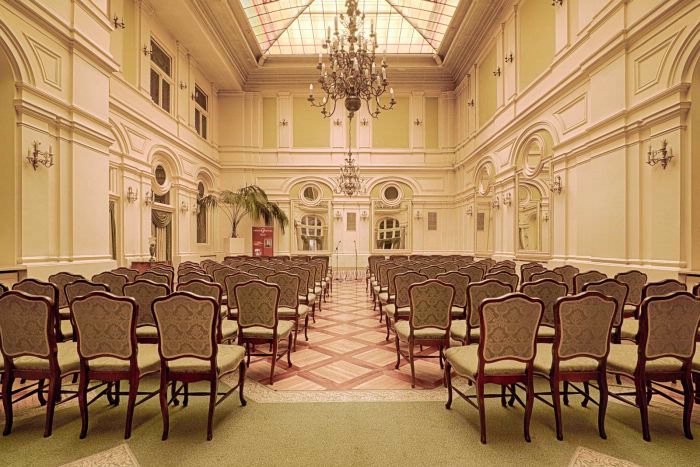 Photo of MIRROR HALL