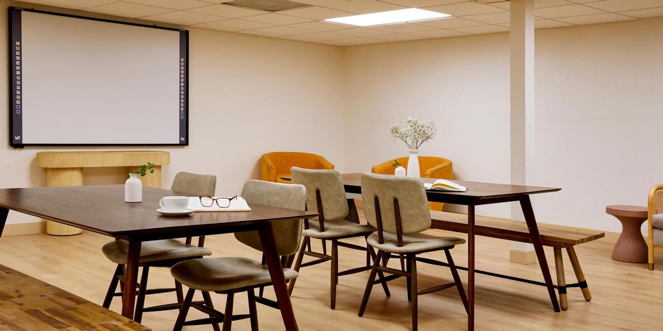 Photo of Meeting Room