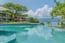 Piscina 1 of 18
